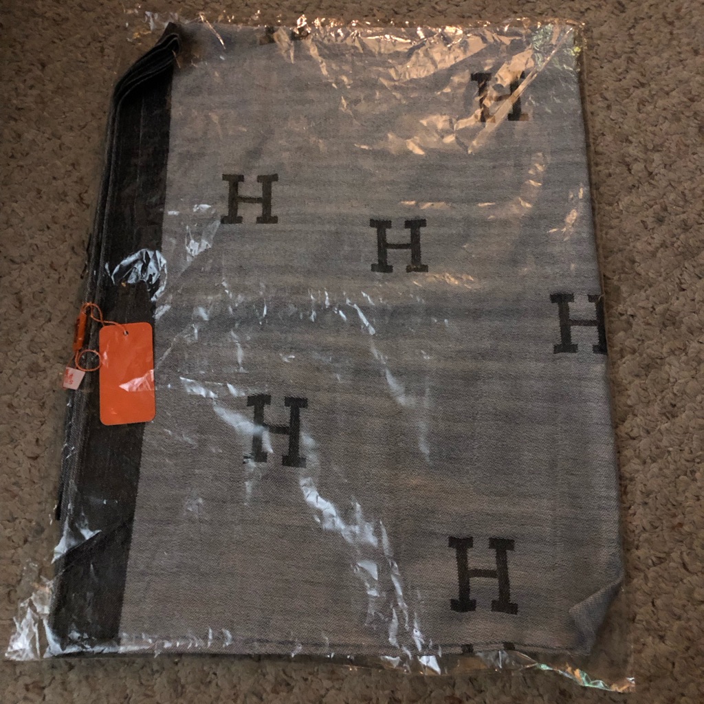 Swanky Scarf